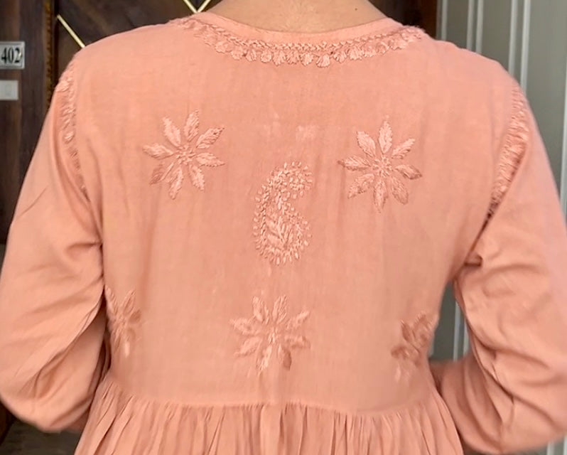 Lakhnawi Chikankari Suit 1.1