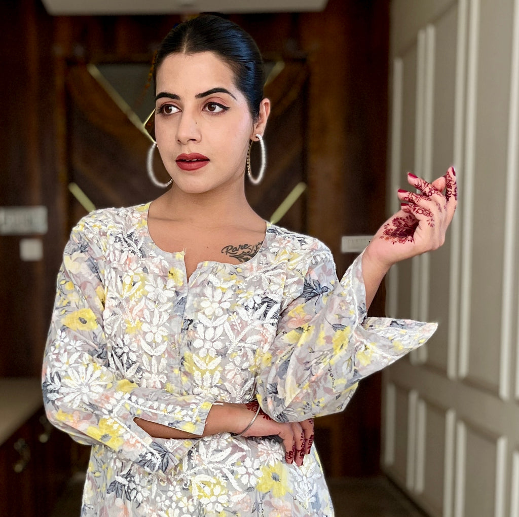 Lakhnawi Chikankari Suit 2.1