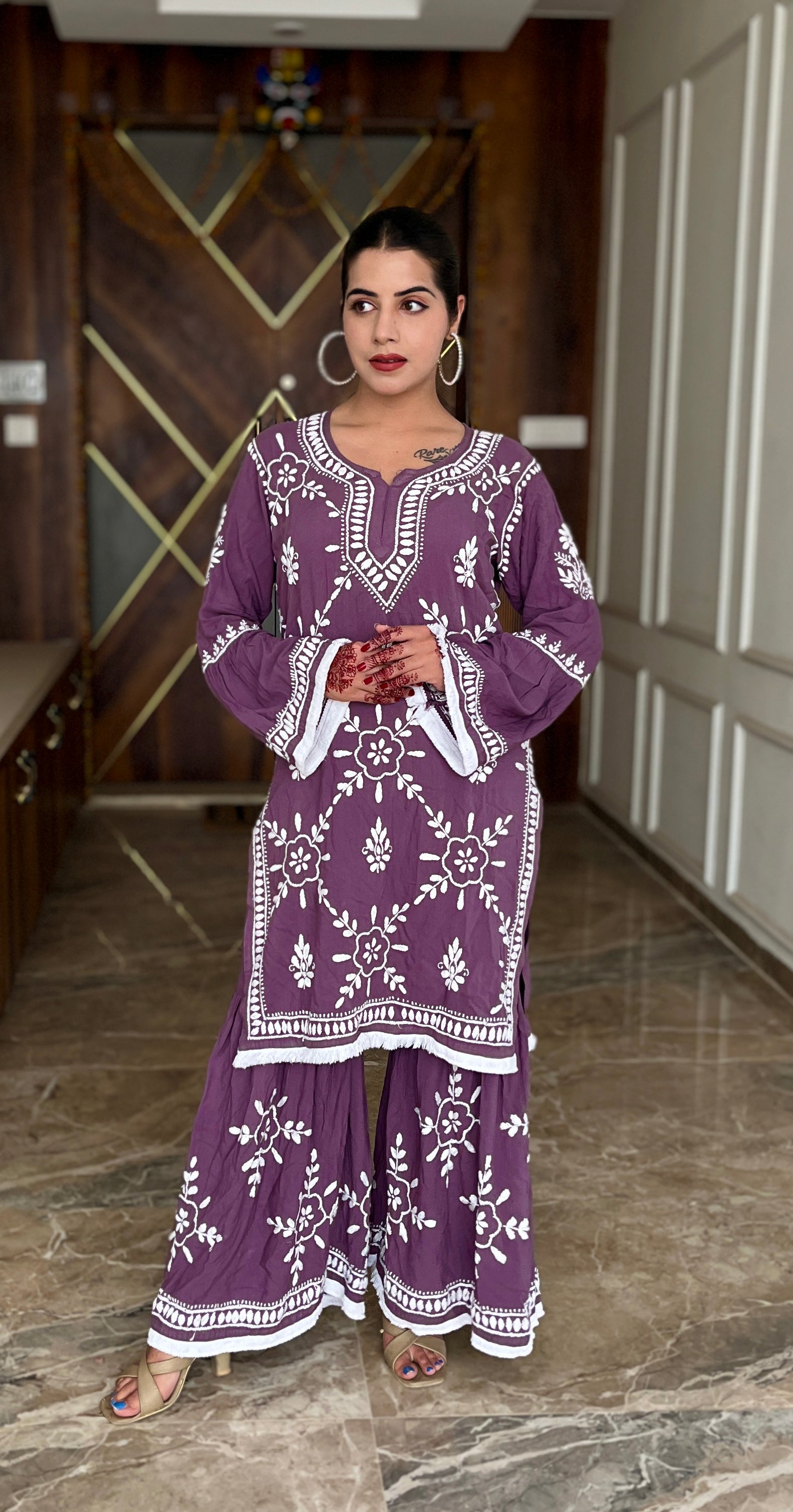 Lakhnawi Chikankari Suit 3.1