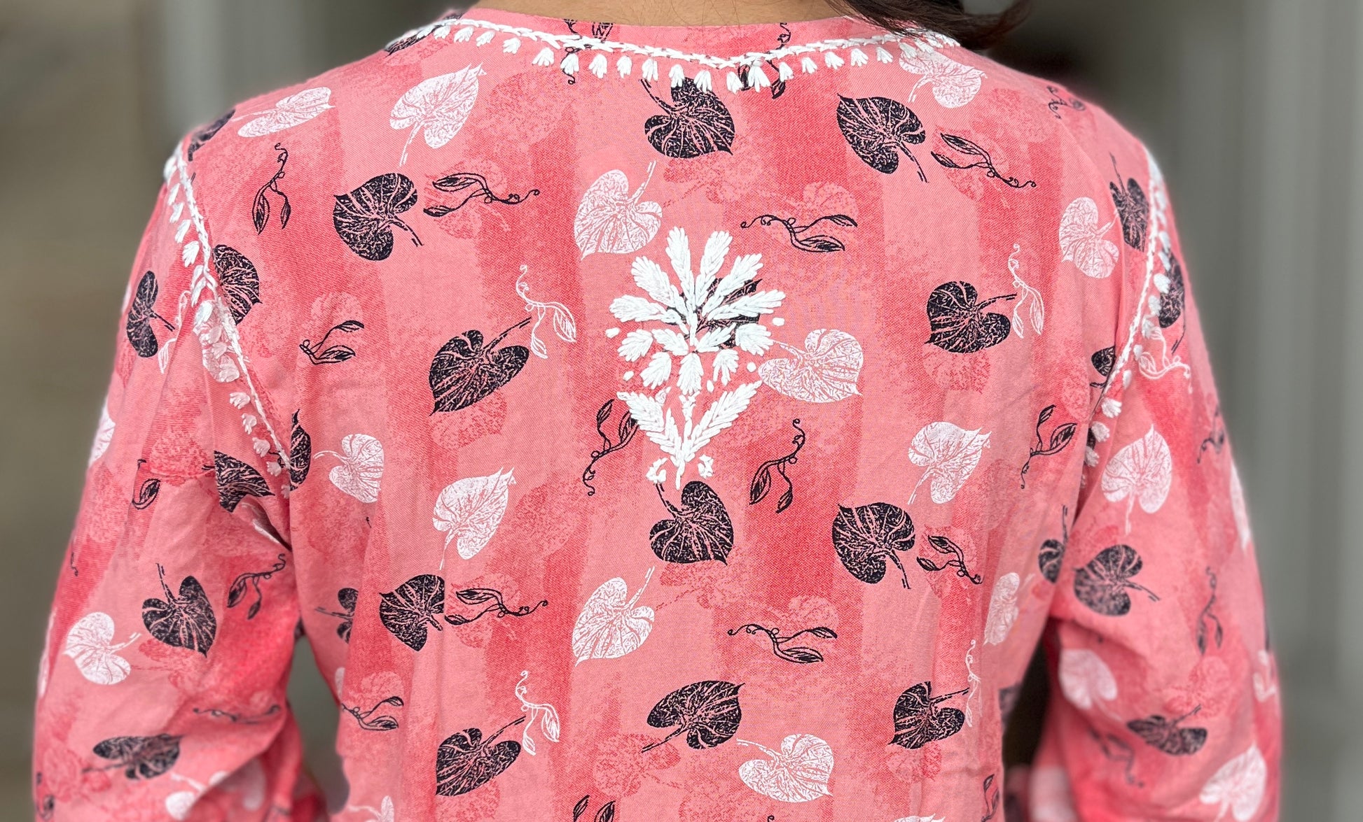 Lakhnawi Chikankari Suit 10.1