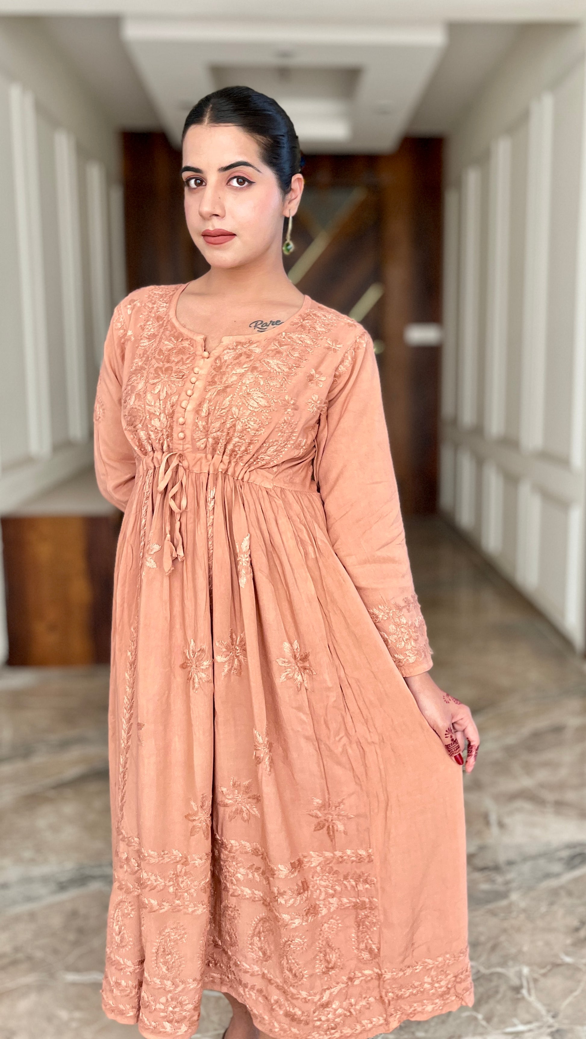 Lakhnawi Chikankari Suit 1.1