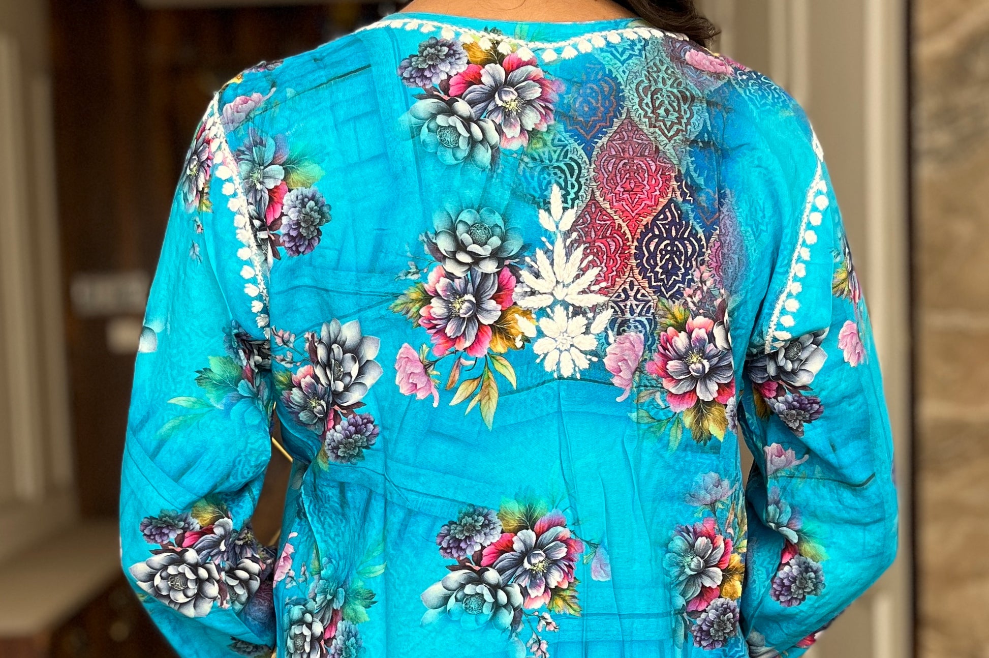 Lakhnawi Chikankari Suit 9.1