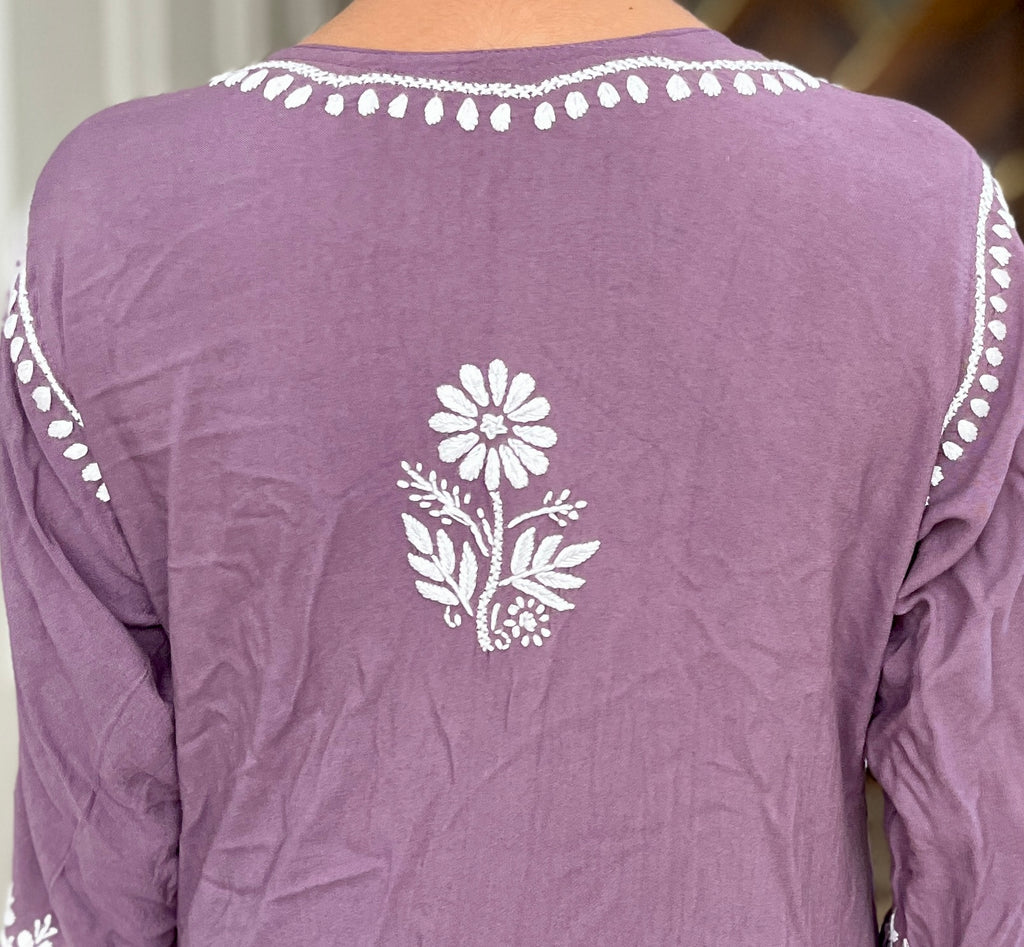Lakhnawi Chikankari Suit 3.1