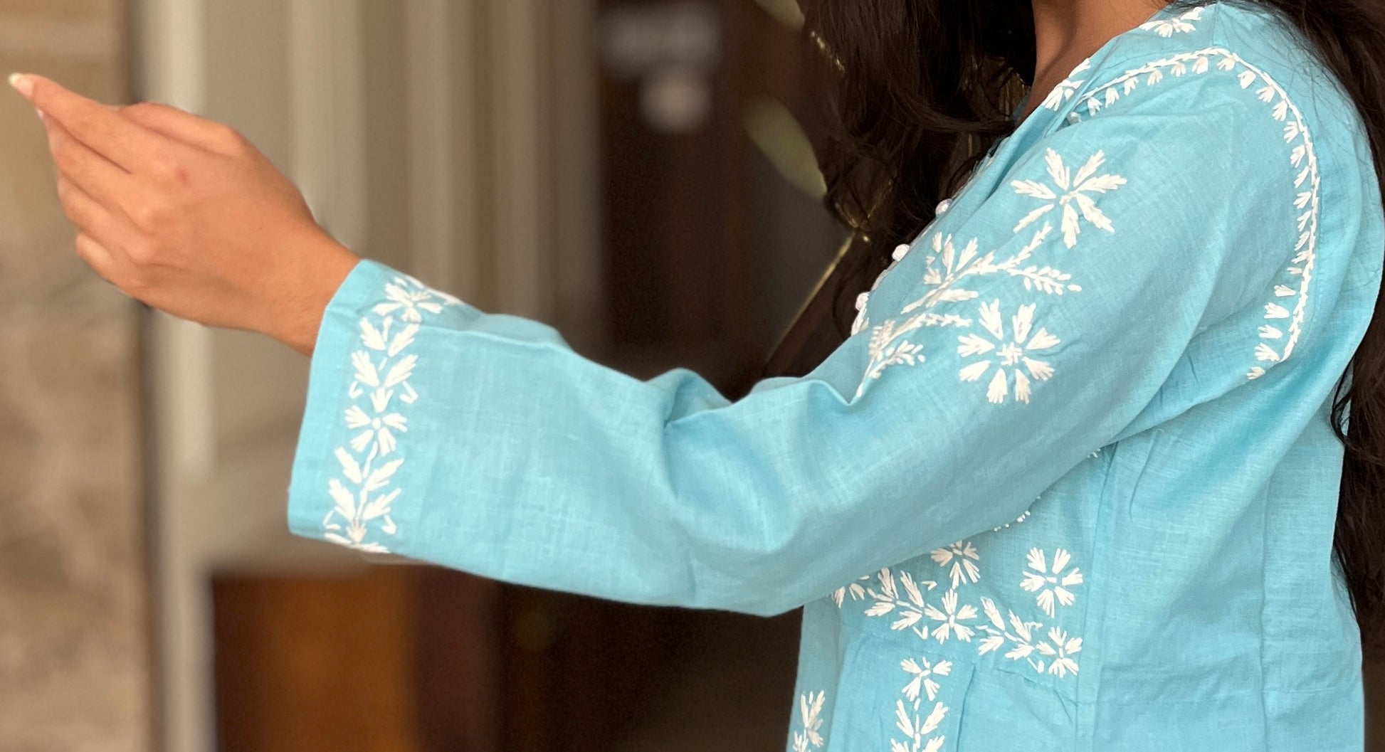 Lakhnawi Chikankari Suit 4.1