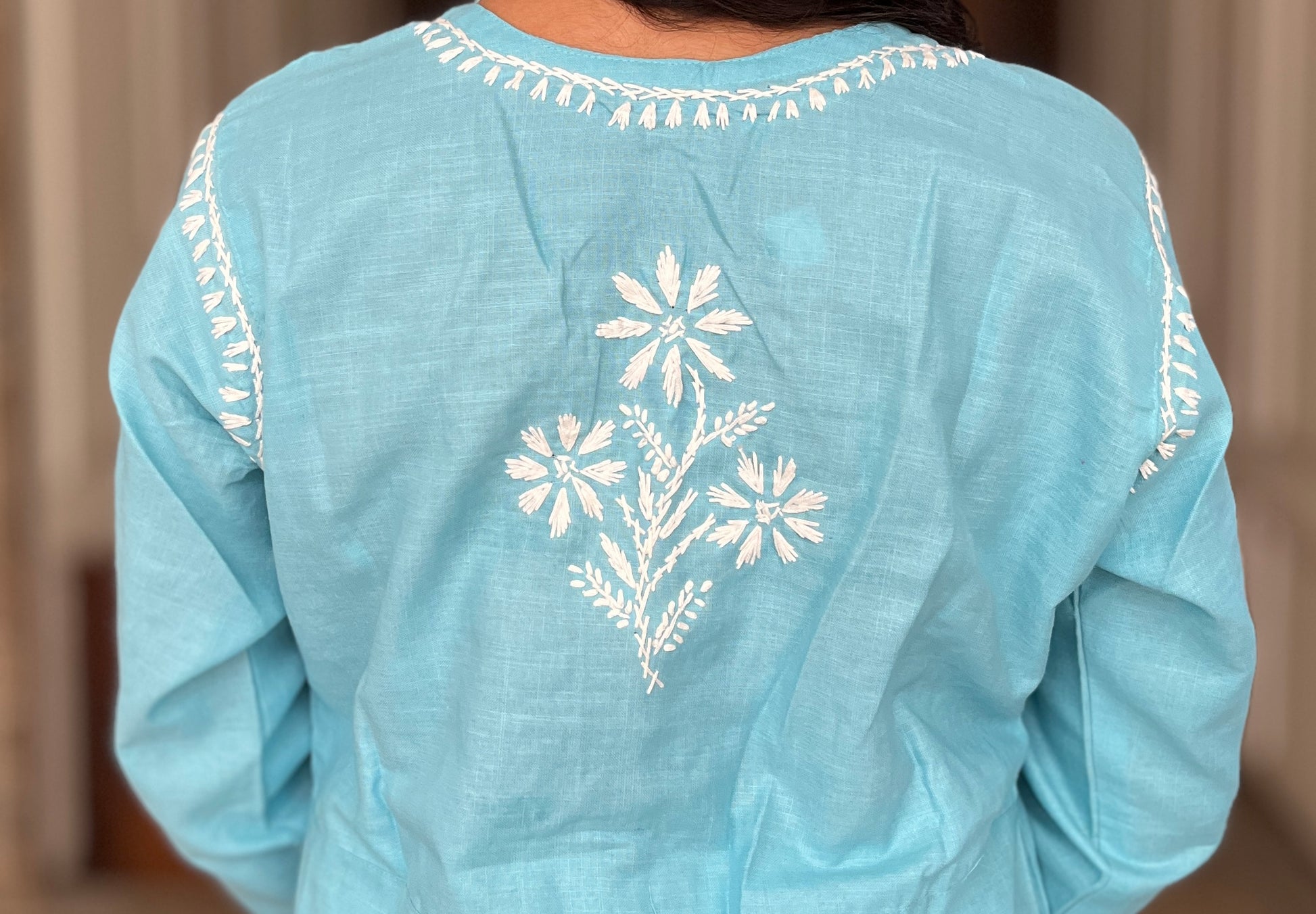 Lakhnawi Chikankari Suit 4.1