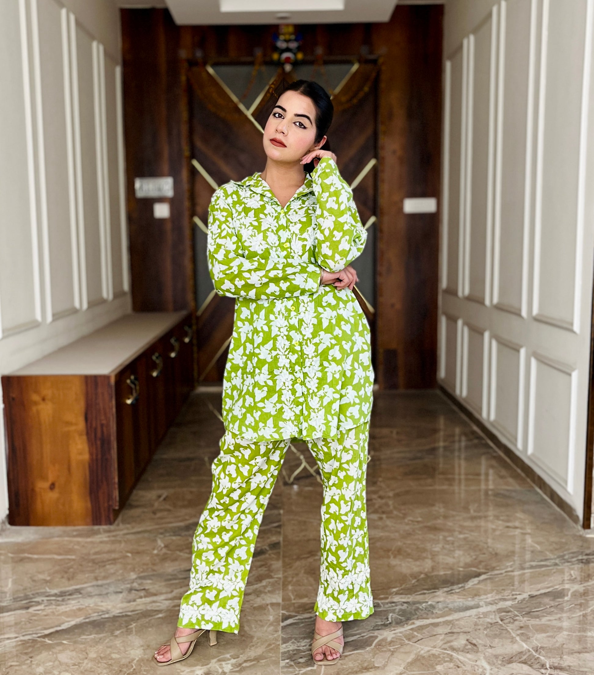 Lakhnawi Chikankari Suit 16.1