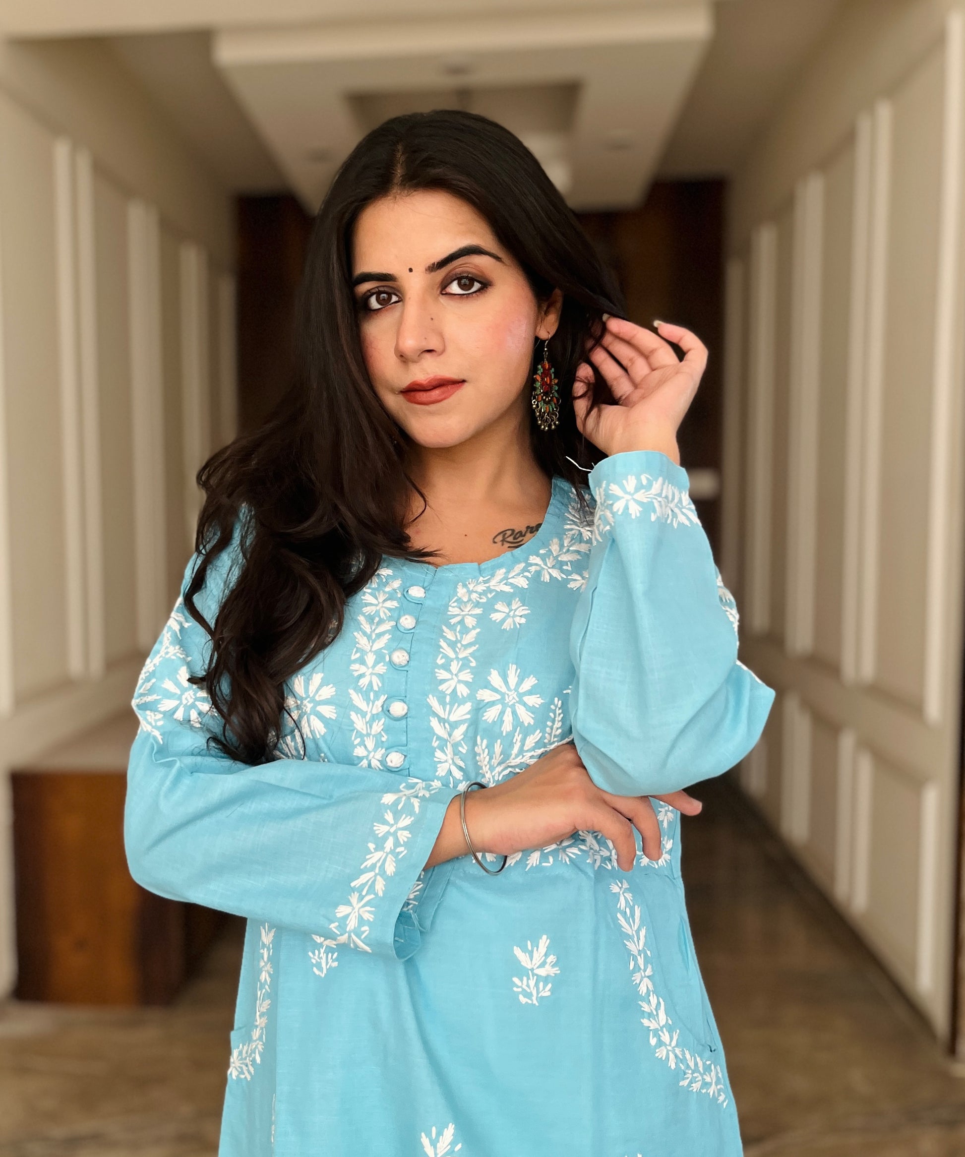 Lakhnawi Chikankari Suit 4.1
